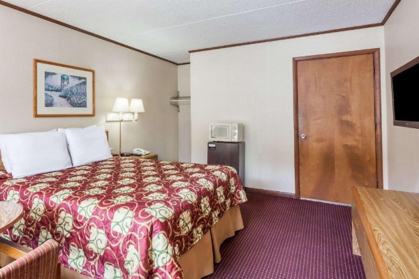Serenity Inn Sweetwater image 10
